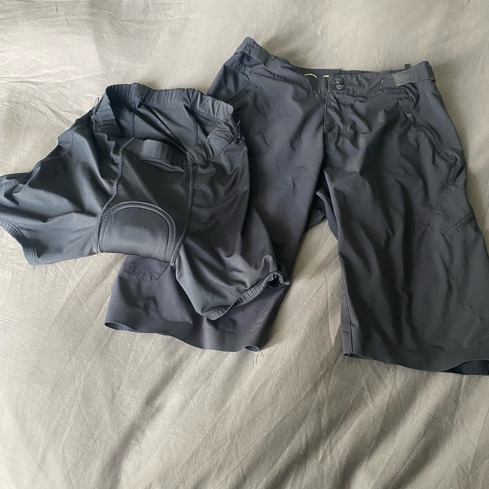 Women’s Zoic Mountain Bike Shorts Set